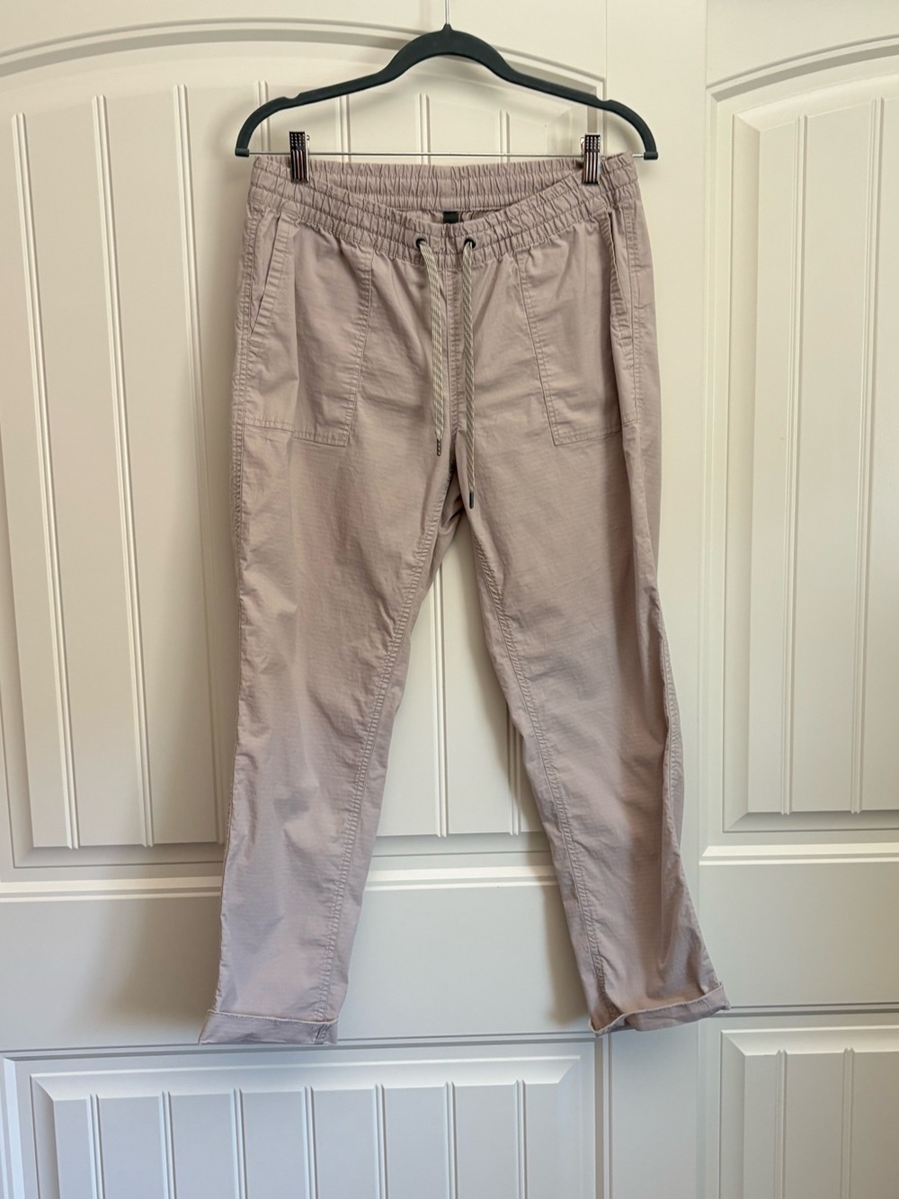 Vuori women’s ripstop mid rise pants size medium